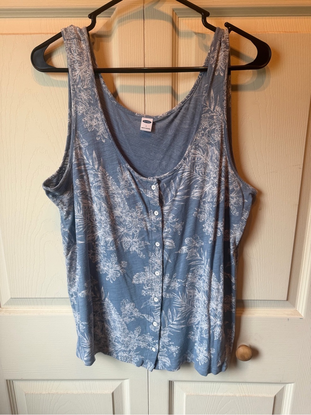 Old Navy Blue Floral Button-Front Tank Top